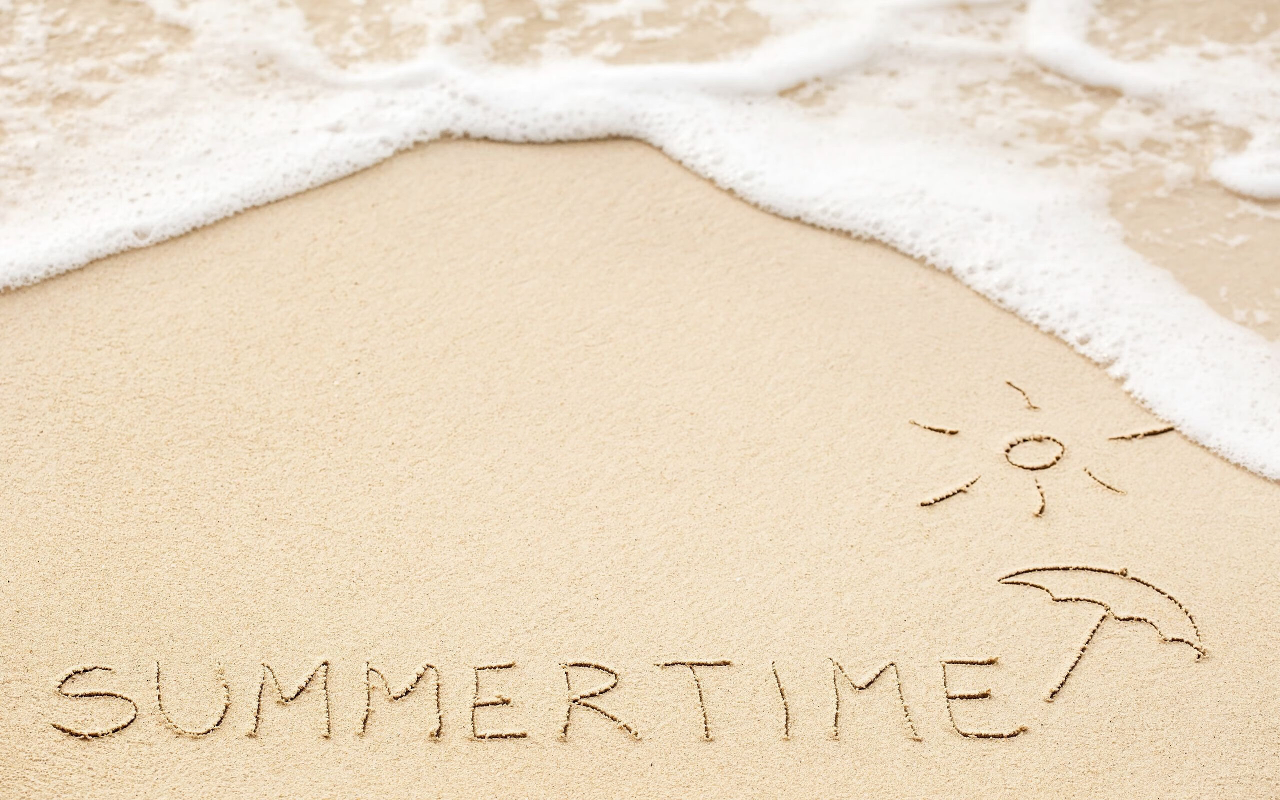 国足对阵日韩比赛表现对比，国足对战韩国精彩回放